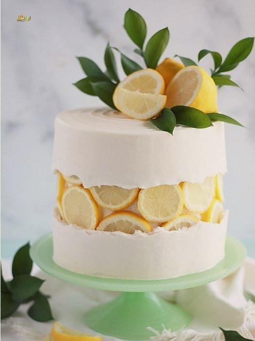 کیک با تزئین لیمو
