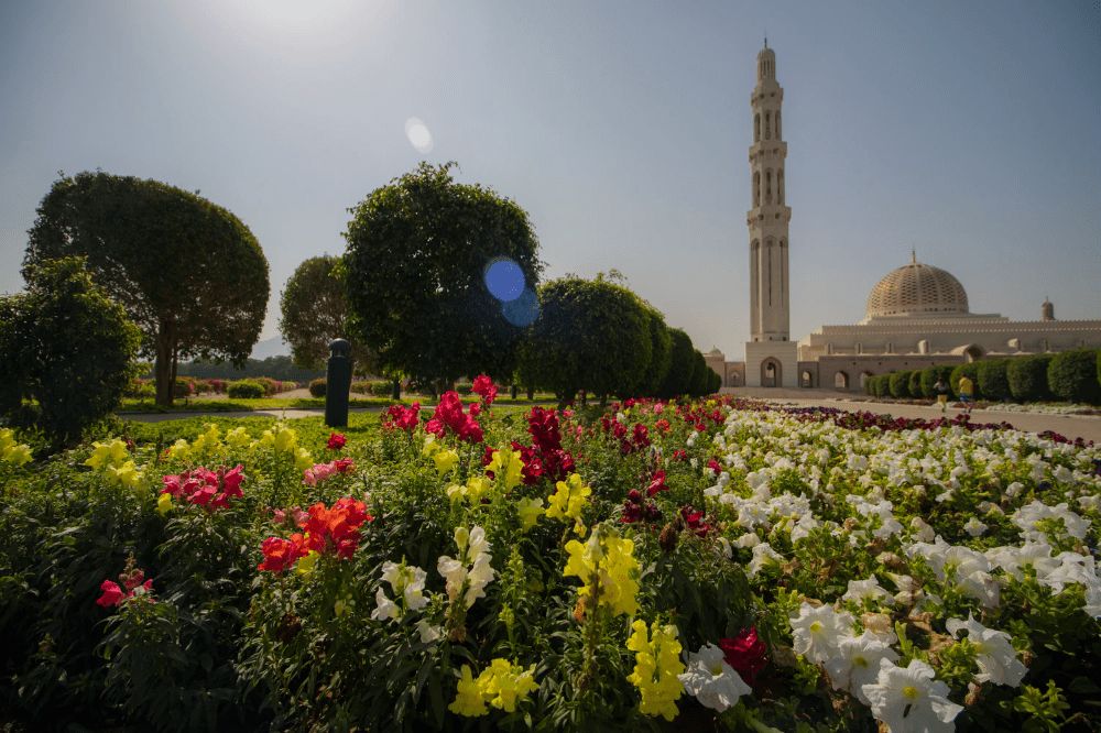 نمایی از صحن مسجد سلطان قابوس عمان