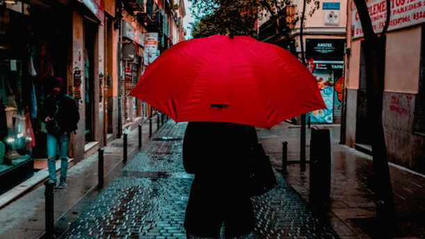 چتر قرمز