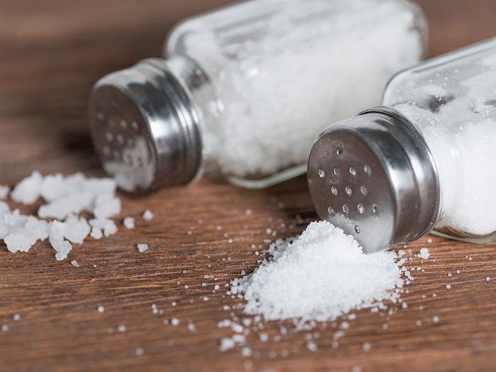 کاربرد های نمک برای داشتن زندگی سالم