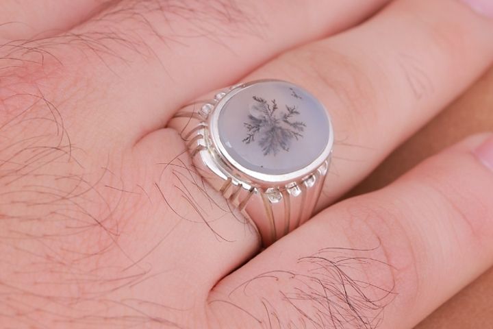 انگشتر شجر تک درخت